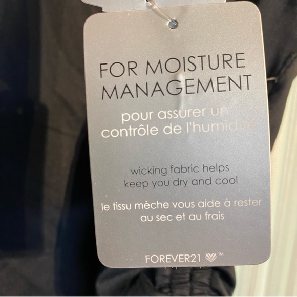 Forever 21 Black Basic T-back Exercise Top NWT Size Small - Picture 9 of 17